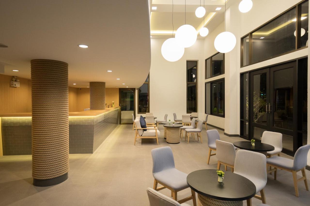 Journeyhub Pattaya Central Ngoại thất bức ảnh